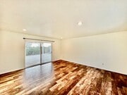 Photo - Beautiful 3B/2BA home with Washer/Dryer & ...