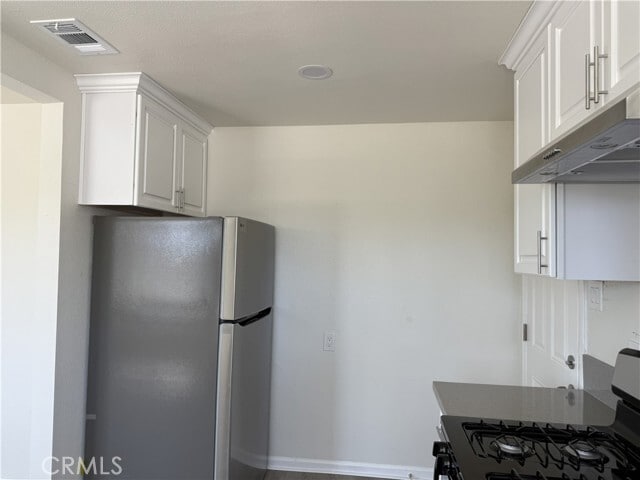 Photo - 26474 Temple St