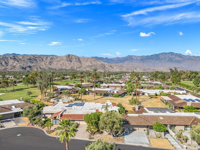 Photo - 10 Whittier Ct