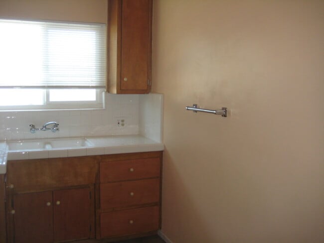 Photo - 467 S Downey Rd