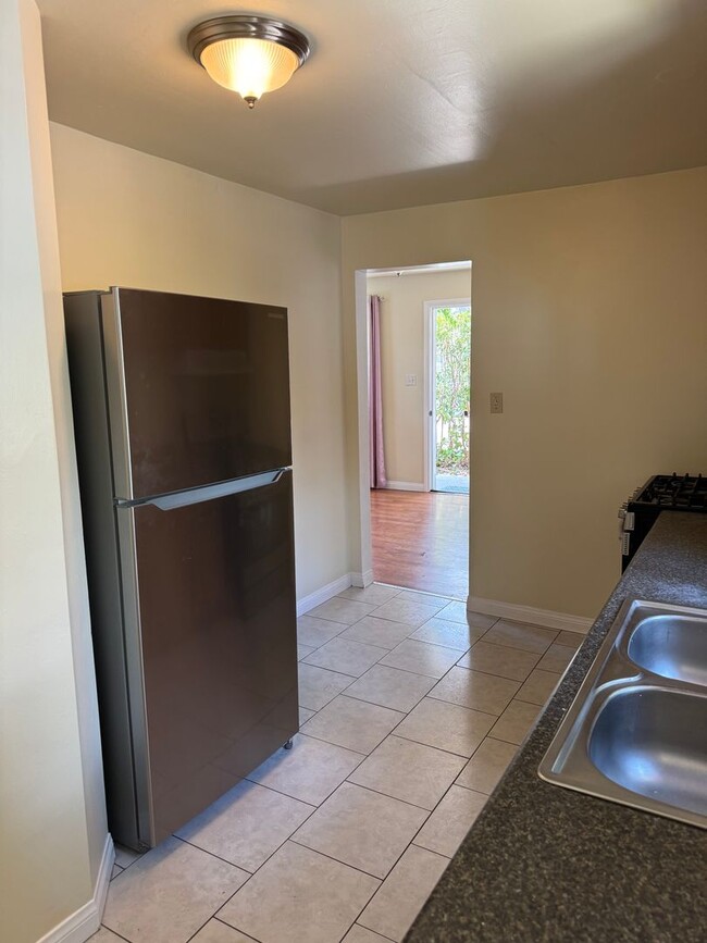 Photo - 130 N Poli Ave