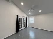 Photo - 469 W 2nd St