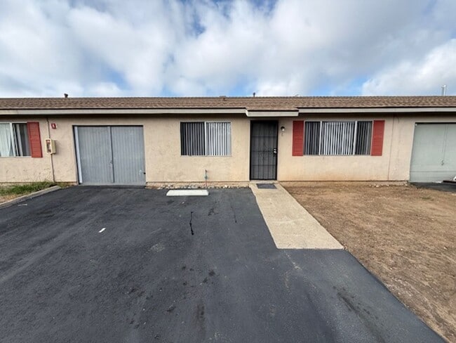 Building Photo - BayClub Unit 6