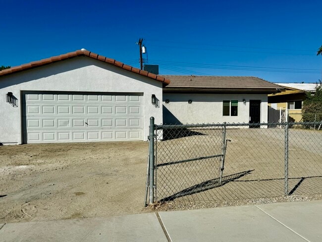 Photo - 52443 Tripoli Way