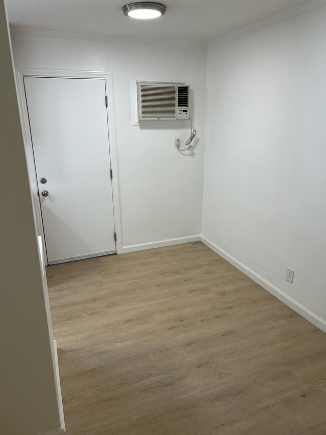 Photo - 204 W Verdugo Ave