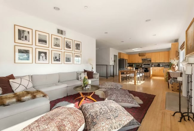 Photo - 3744 Roberta St