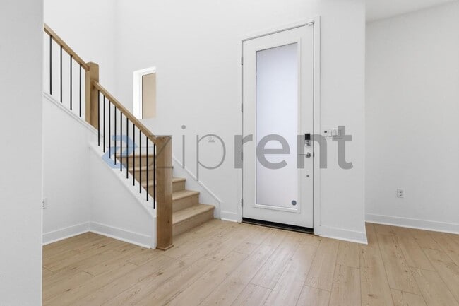 Photo - 75249 Buckley Dr