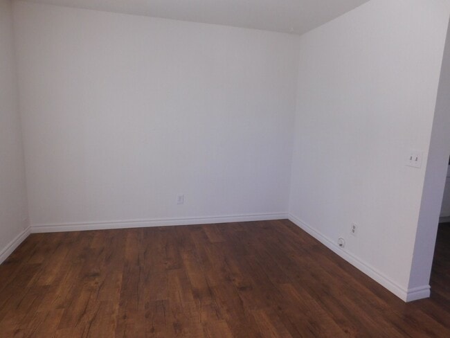 Photo - 8051-8057 Roosevelt Ave Unit 8055