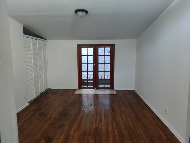 Photo - 6148 Glen Holly St Unit 6148