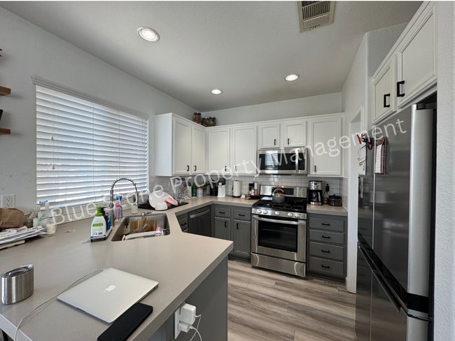 Photo - 1290 Pinnacle Peak Dr