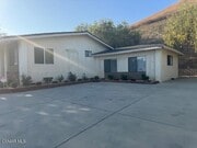 Photo - 2485 E Hillcrest Dr House