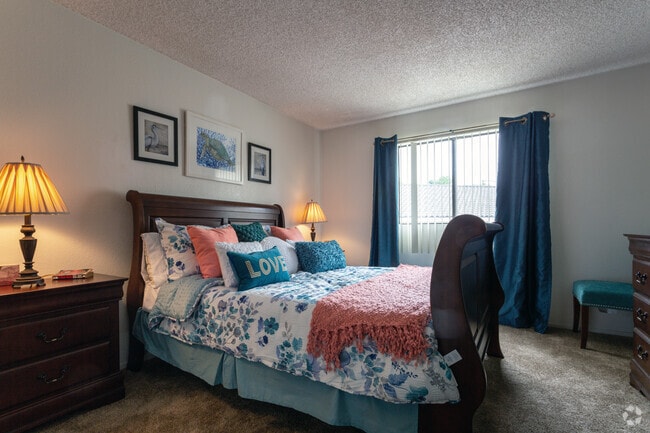 1BR, 1BA - 750 SF - Windmill Creek Apartments