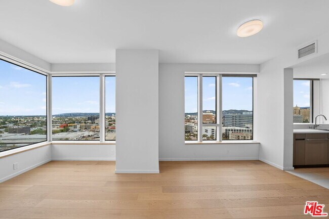 Photo - 889 Francisco St Unit 1806