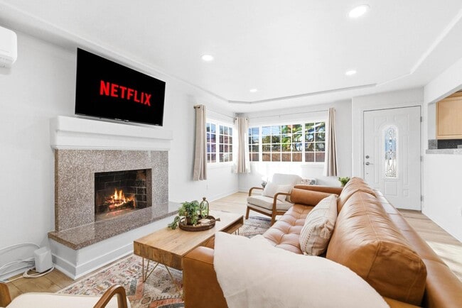 Photo - 765 Elkwood Ave