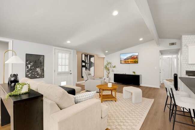 Photo - 1048 N Hermosa Dr