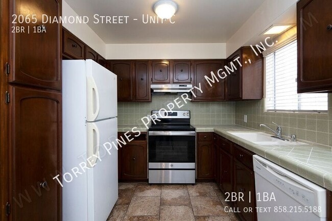 Building Photo - 2065 Diamond St Unit C