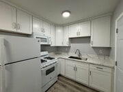 Photo - Beautifully renovated one bedroom home Unit 3862
