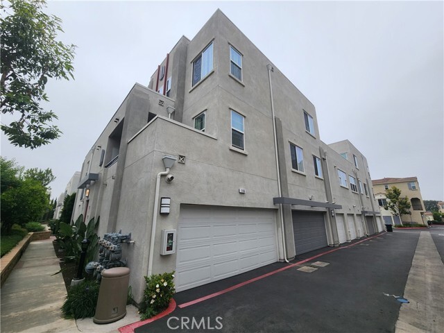 Photo - 106 Macintosh Way