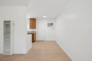 1BR, 1BA - 650SF - Dining Room - 204 W Verdugo Ave