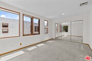 Photo - 343 Rennie Ave Townhome