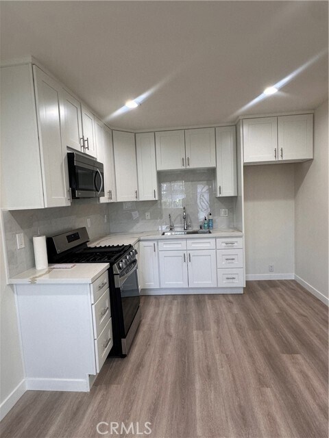 Photo - 19113 Ludlow St