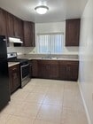 Photo - One Bedroom in Los Angeles with Swimming Pool Available Now! Unit C
