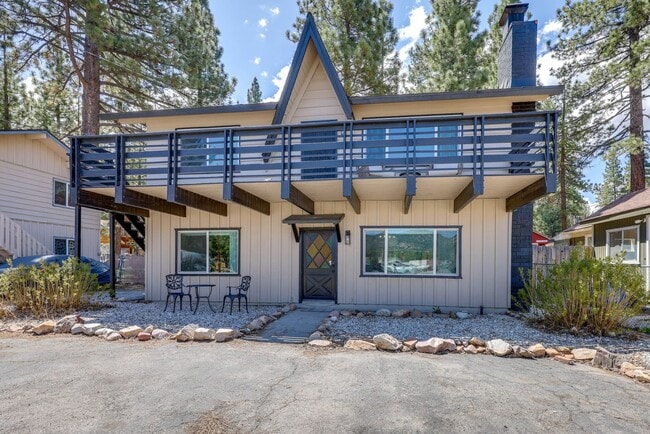 Building Photo - 440 W Mojave Blvd Unit 2