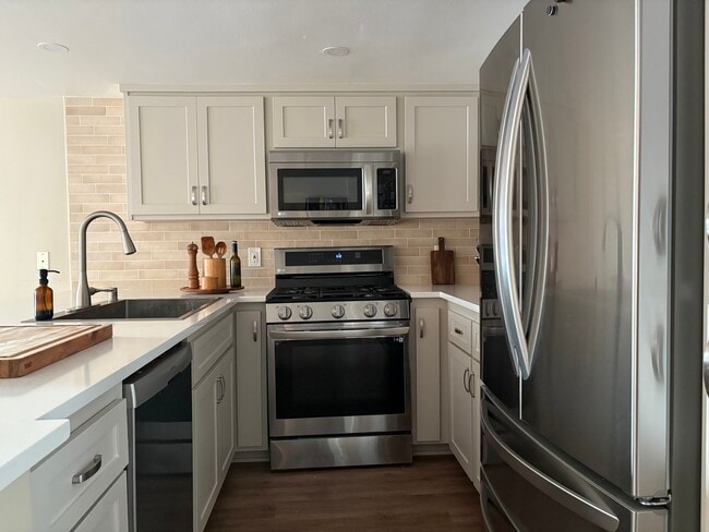 Kitchen - 4750 Templeton St Condo Unit 1201