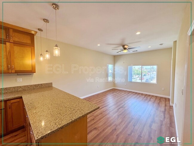 Photo - 4501 1/2 S Gramercy Pl