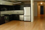Empty Kitchen - 1100 S Hope St Unit 1005