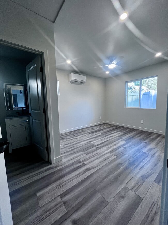 Photo - 1457 Knollwood Pl