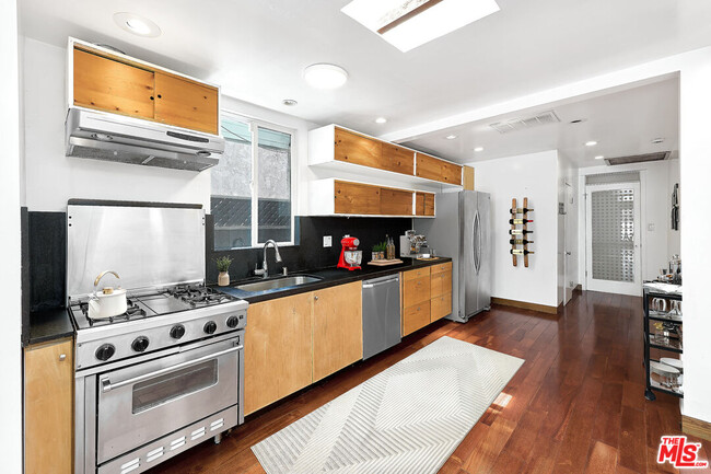 Photo - 1141 Cabrillo Ave