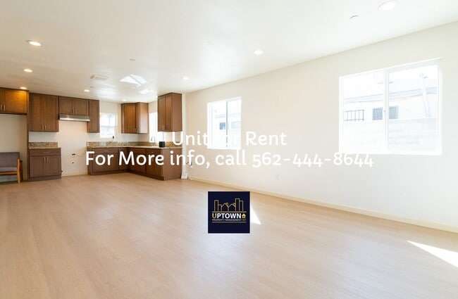 Photo - Townhome - 3 Bedrooms-2.5 Baths - Los Ange...