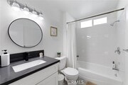 Photo - 25381 MacKenzie St