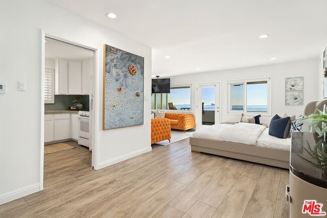Photo - 28 S 5th Pl Condo