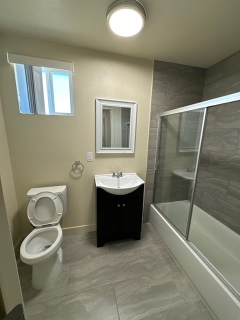 Photo - 714-716 E 88th Pl