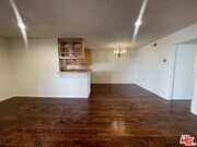 Photo - 5330 Zelzah Ave Unit 4