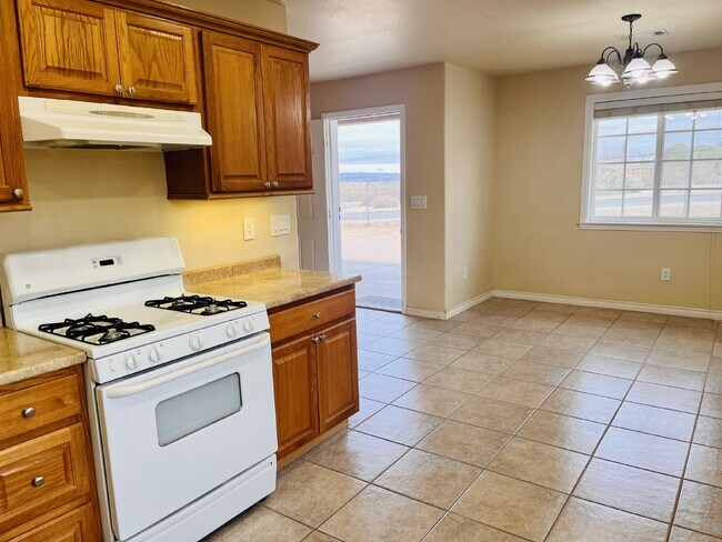 Photo - 2 Bd, 2 ba Home in Friendly Hills Unit B