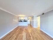 Photo - 421 W 6th St Unit #103