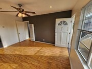 Living room - 132 Franklin Ct Apartments Unit A