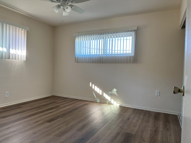 Photo - 451 E Rowland St