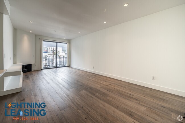 Building Photo - 8811-8813 Burton Way Unit 308C Rental