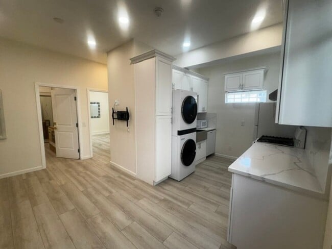 Building Photo - Brand new 2 bedroom ADU in gated area of Thousand Oaks