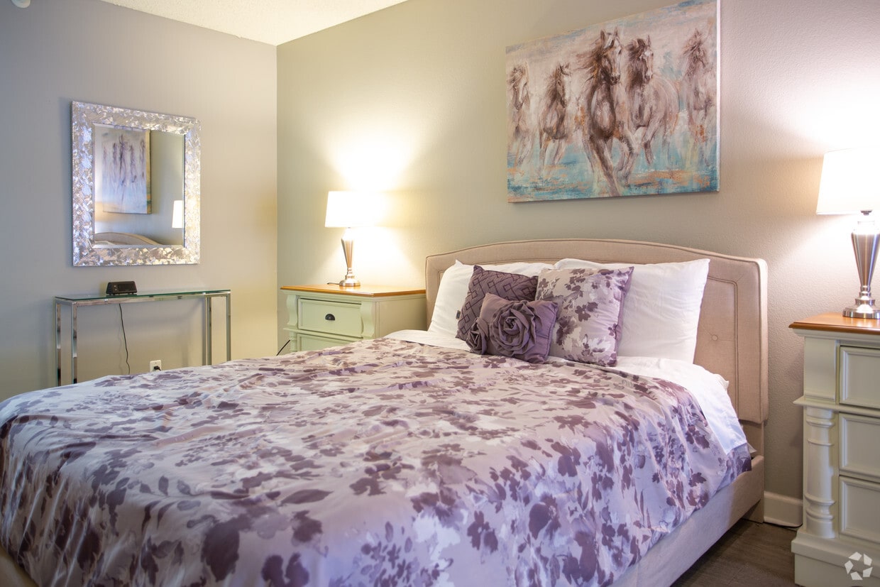 Floor Plan - Furnished Studios