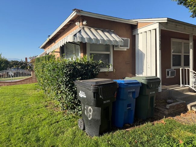 Photo - 1720 W Olympic Blvd