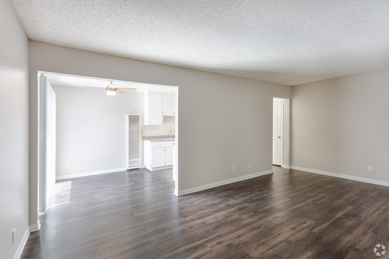 Floor Plan - 1 Bedroom / 1Bath - Yard