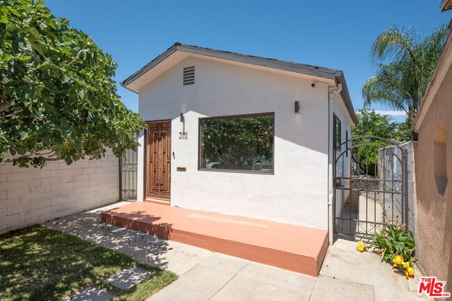 Photo - 3111 Glenhurst Ave House