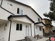 Photo - 1652 Murchison St