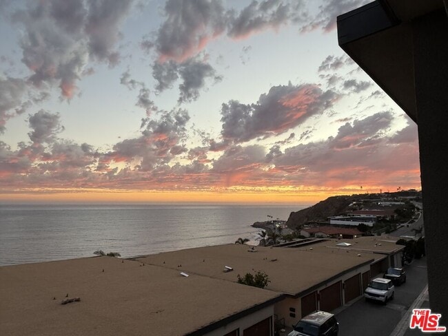 Building Photo - 18071 Coastline Dr