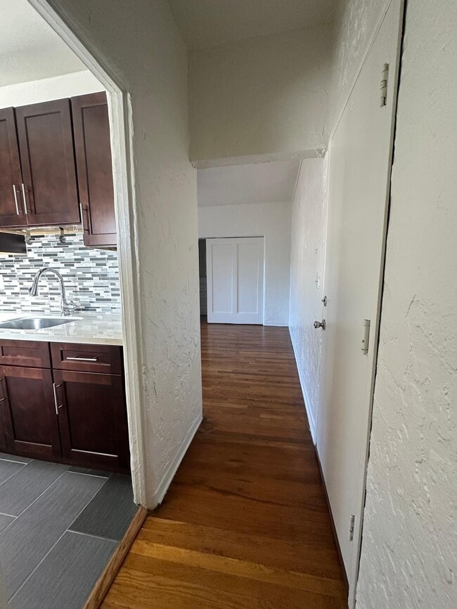Photo - 1845 N Gramercy Pl Unit 312